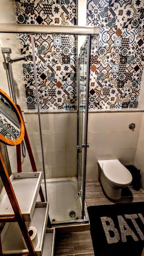 Quiet Ensuite Budget Twin Room Sliema Exterior photo
